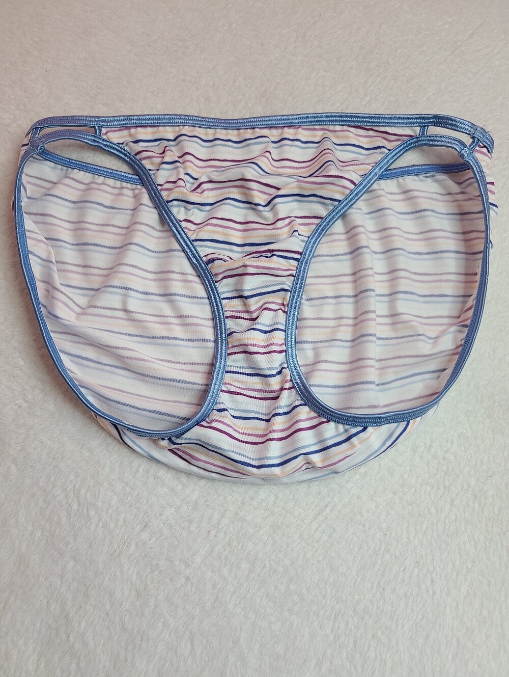 Vanity Fair Illumination Classic Satin Trim String Bikini Panty Size XL
